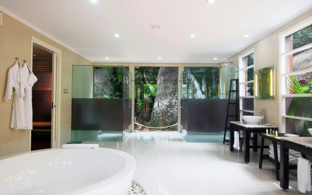 Hilton Seychelles Labriz Resort & Spa