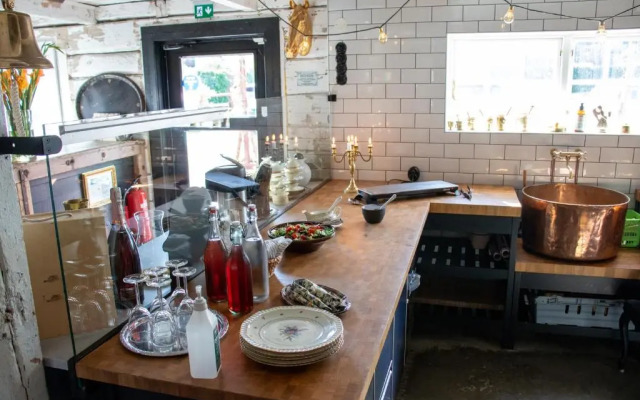 Hem Till Gården I Västerås Ab