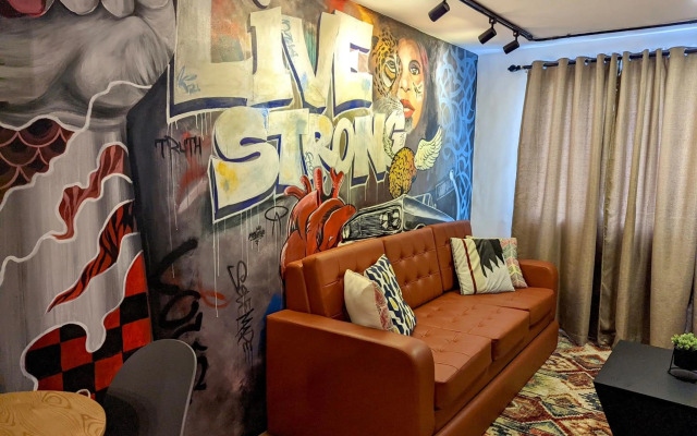 1BR Artist Loft Cambridge Cainta Pasig Fast Wifi