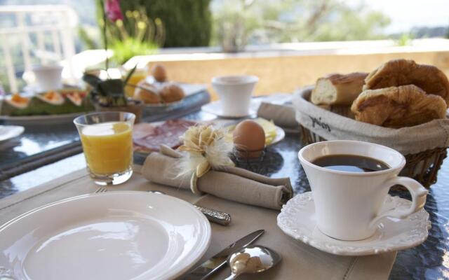 La Demeure Insoupconnée