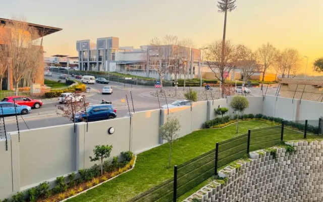 Mikeys Place on Lever with Fibre Uncapped WiFi