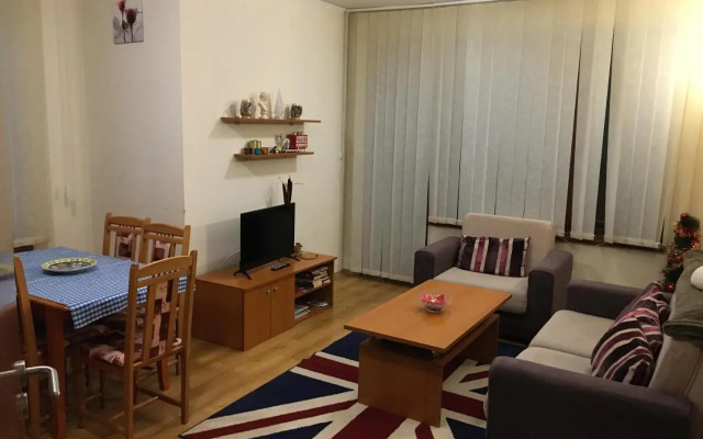 2 bedroom apartment near Gondola