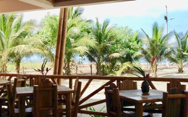 Seaside Garden Lodge Mompiche
