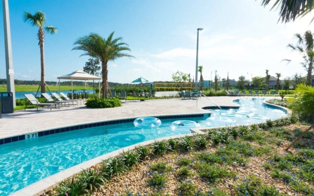 Tvpm-4263pd/sl 5 Bedroom Townhouse by RedAwning