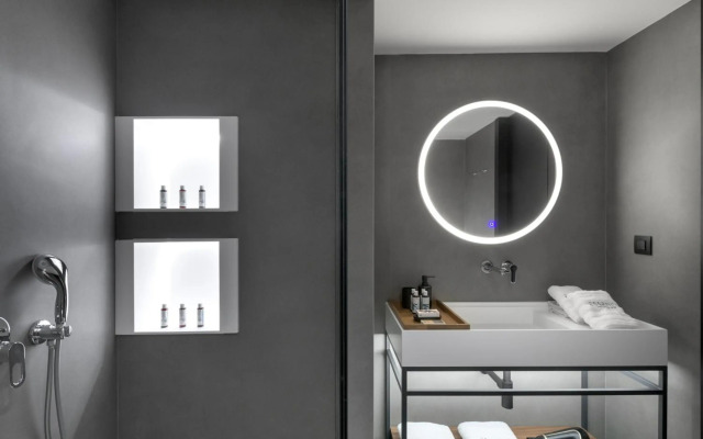 Essence Suites