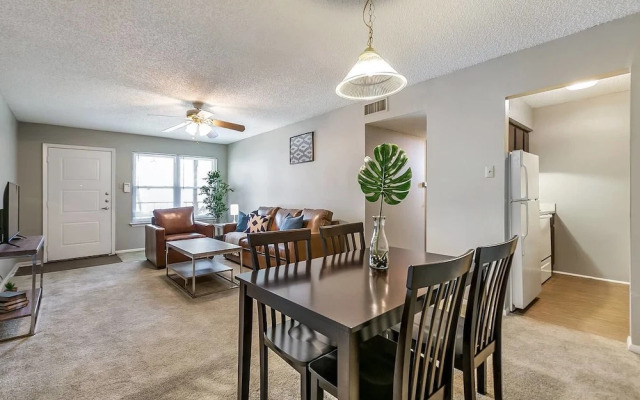 Social Retreat + Pool + Gym