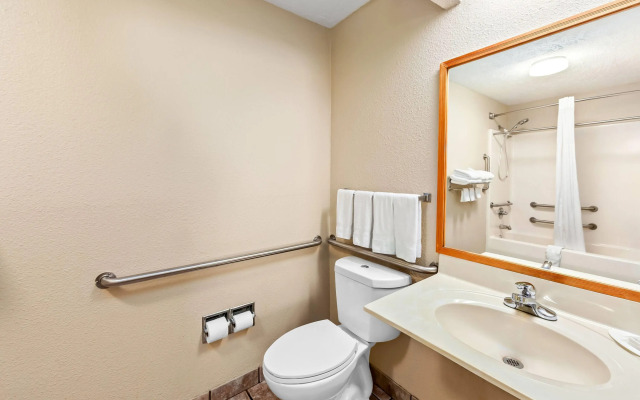 Days Inn by Wyndham Lexington