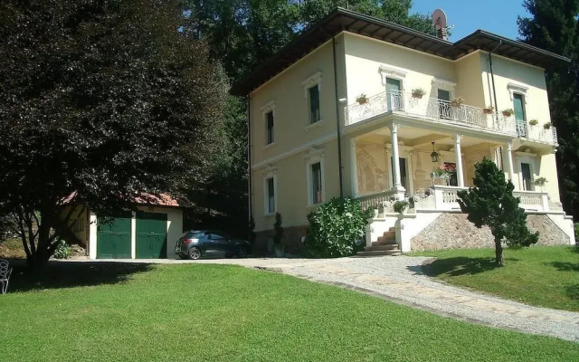 La Villa Del Lago