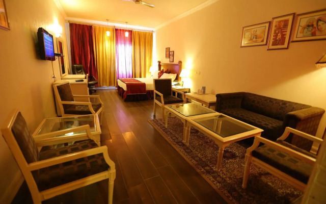 Hotel President New Court