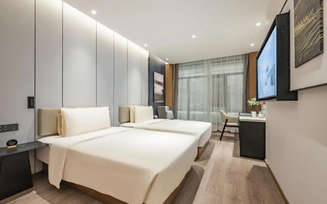 Echarm Hotel (Chengdu Chunxi Road Pedestrian Street)