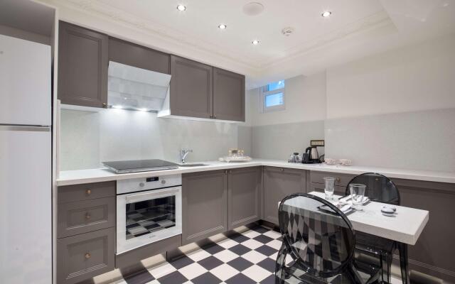 Hagia Sofia Mansions Istanbul, Curio Collection by Hilton