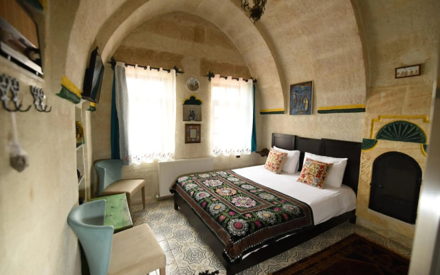 Canela Cave Hotel