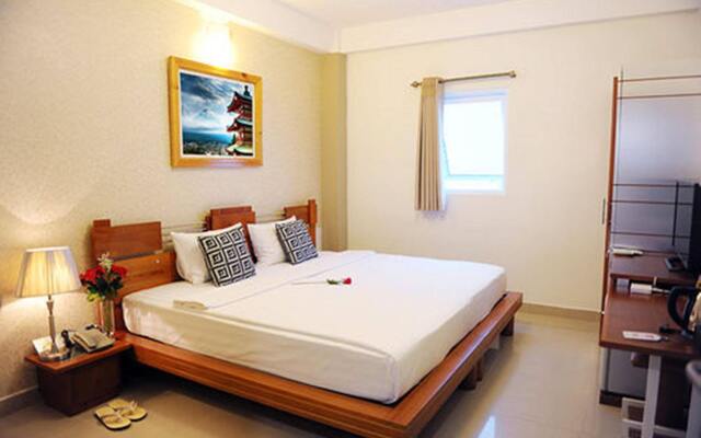 Thuy Sakura Hotel & Serviced Apartment