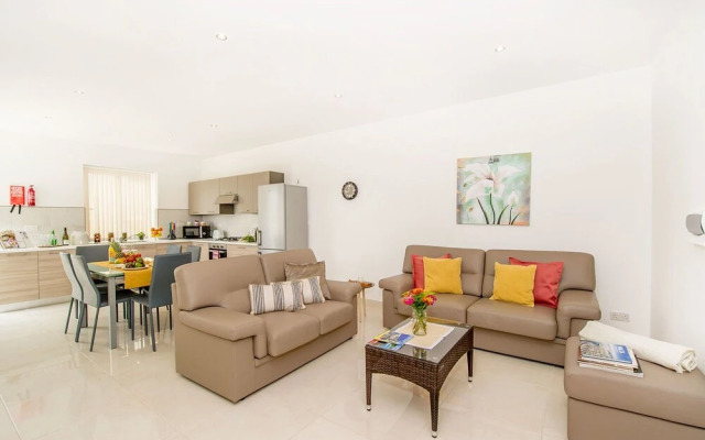 The Hillock North G23