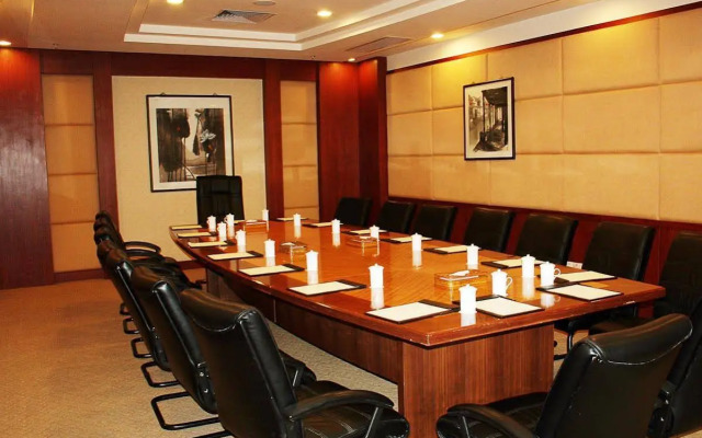 Fangzhong Sunshine Hotel - Dongguan