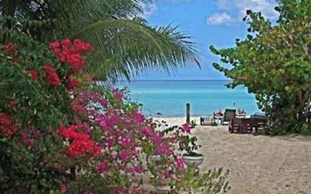 Secrets Cabins on Negril Beach