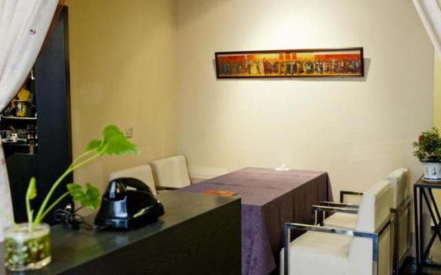 Chengdu Gr24 Hotel
