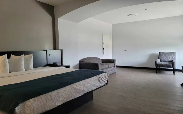 Days Inn & Suites by Wyndham Gonzales TX