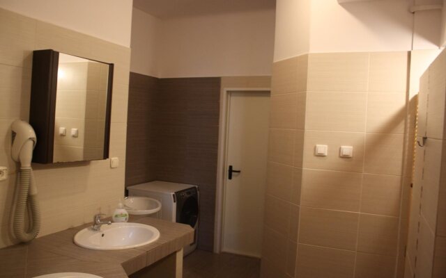 GlobArt Hostel