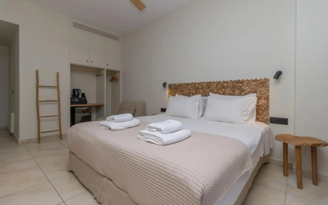 Artina Hotel