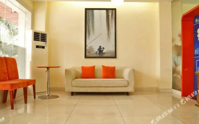 Sleep 99 Chain Hotel (Shenzhen Longcheng Square)