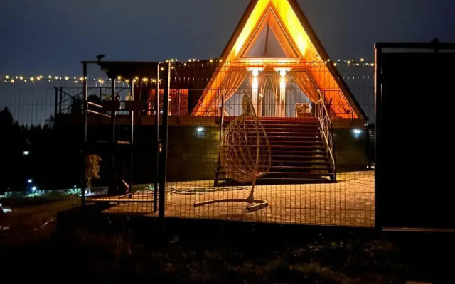 Шале у озера