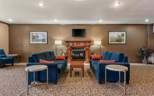 Comfort Inn Warren I-69