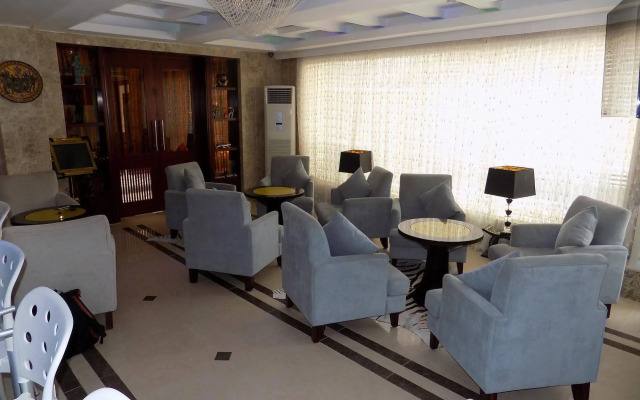 Caravel Suites