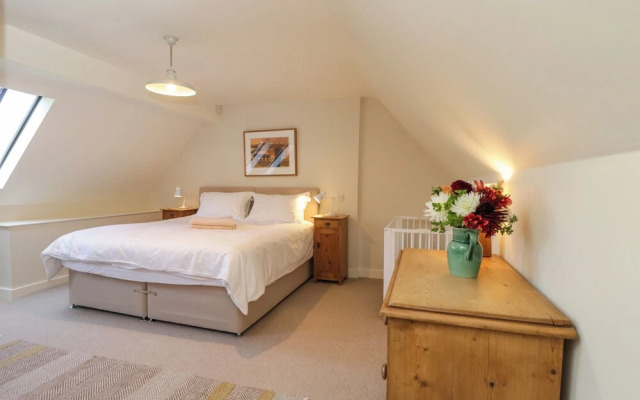 Kings Cottage - South