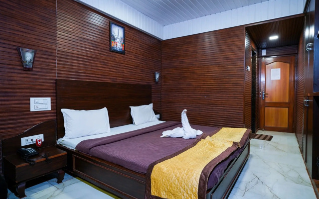 Hotel Kumar Plaza