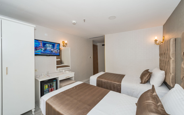 Grand Pamir Hotel