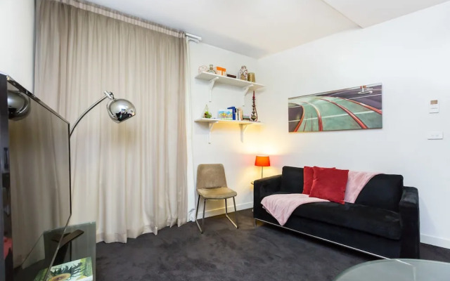 Imogen, Melbourne Studio Apartment