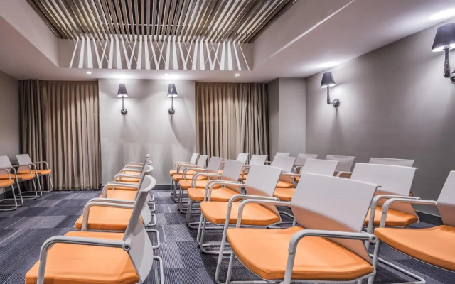 Almaty Hotel	