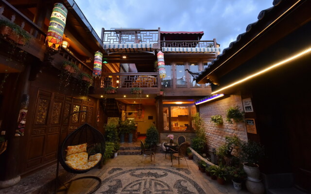 LiJiang NO.158 Yard Inn