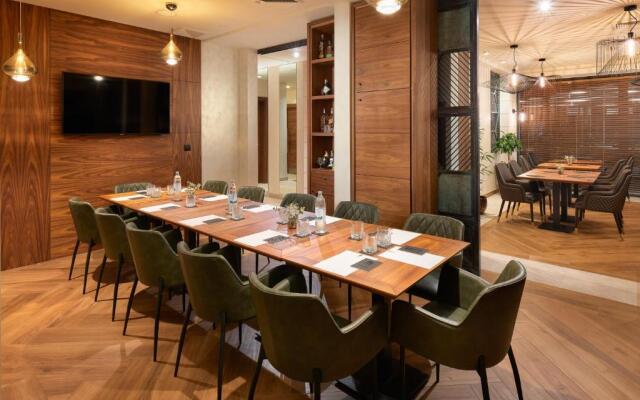 Time Boutique Hotel