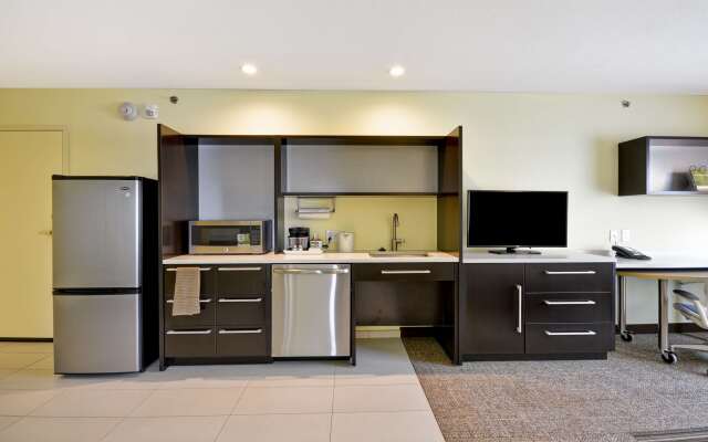 Home2 Suites by Hilton North Dallas Central Expy