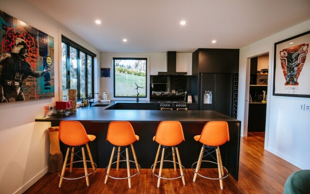 Mt Roy Terrace - Art House