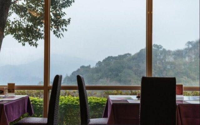 Nature View Hotel