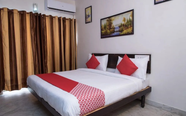 OYO 14118 Hotel Kalika Palace