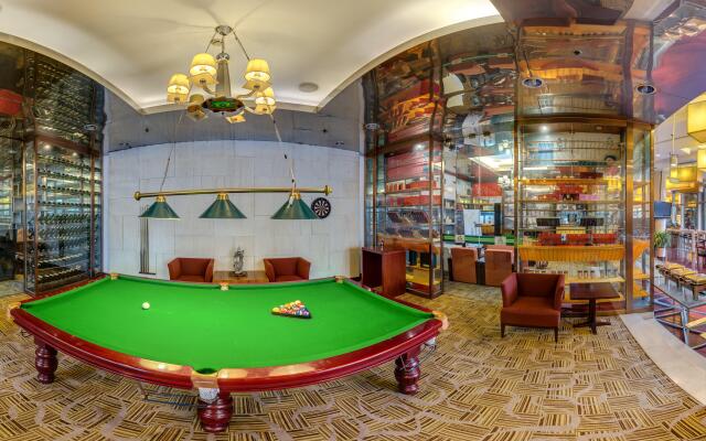 Tianjin Binhai Rezen Hotel