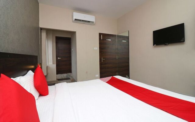 Krishna Plaza by OYO Rooms