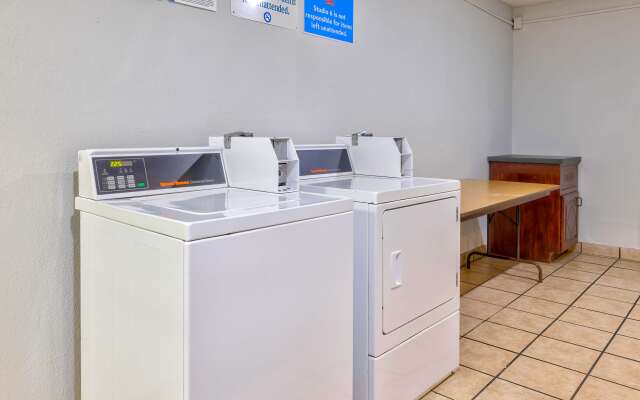 Motel 6 Little Rock, AR - South