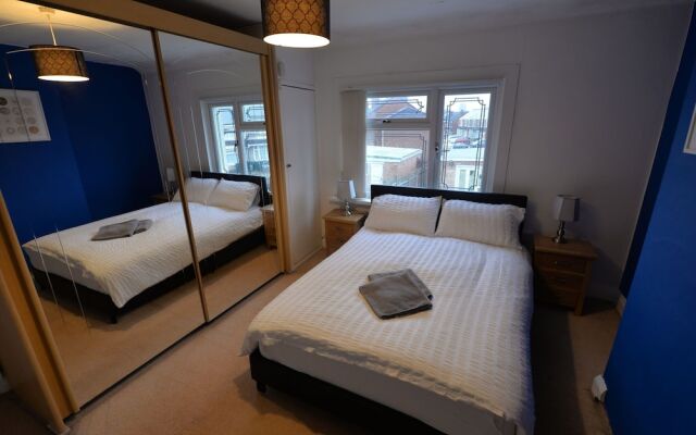 Boutique Hoiday Home In Coventry With Garden