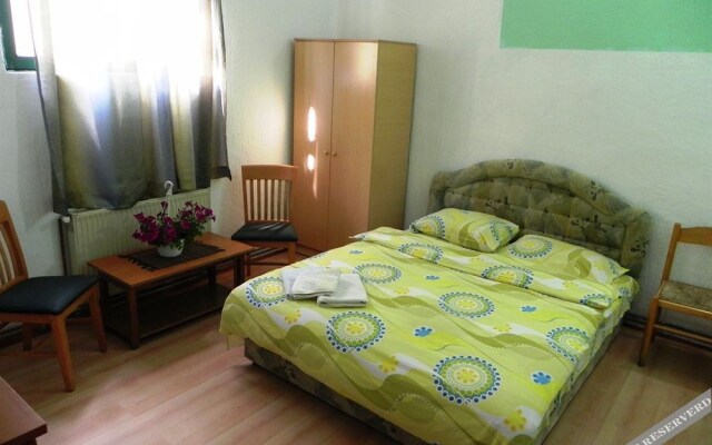 Hostel Izvor