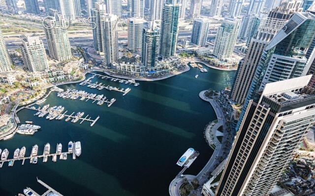 Cayan Tower, Dubai Marina