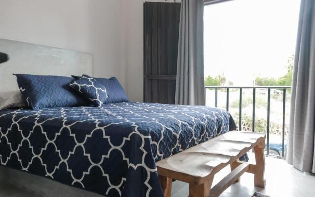 Gallo Azul, Downtown Loft Style Apartment