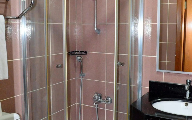 Ebru Hotel
