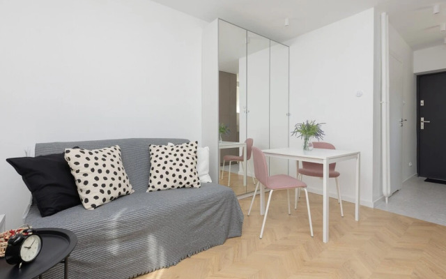 Warsaw Downtown Studio by Renters