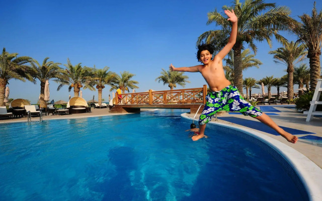 Al Bander Hotel & Resort