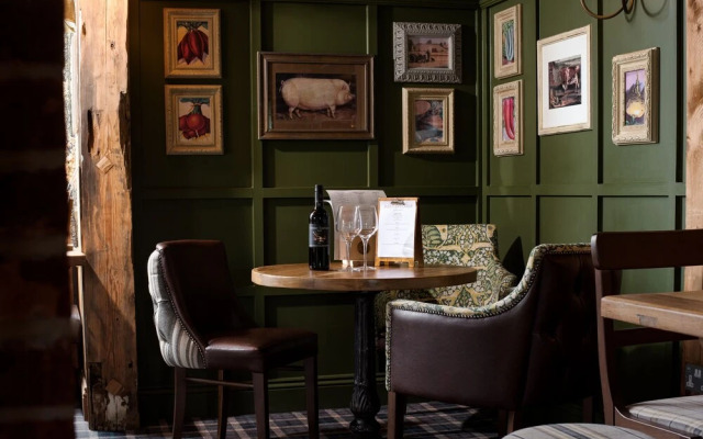 The Hog's Head Inn - The Inn Collection Group